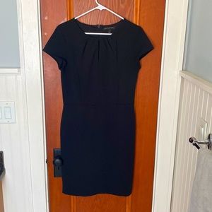 Banana Republic Business Casual Dress - Size 6 - Little Black Dress